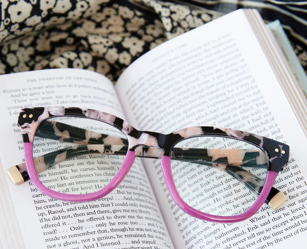Faye Black Marble/Pink Readers