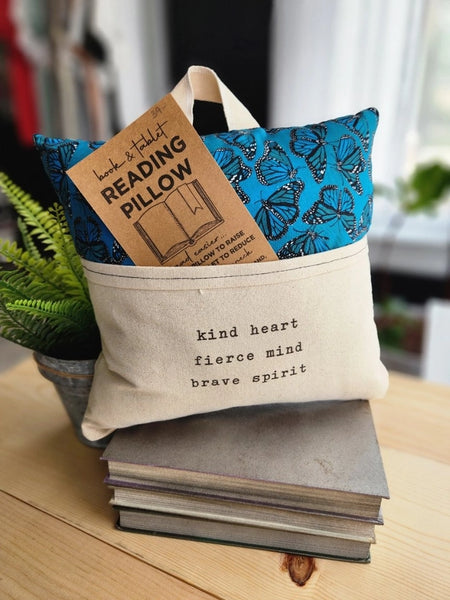 Reading Pillow Books, Humor, Floral