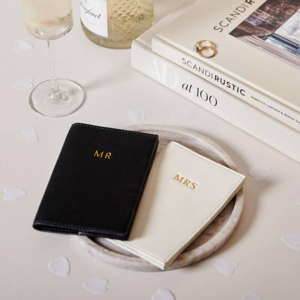 Bridal Passport Gift Set 'Mr and Mrs'